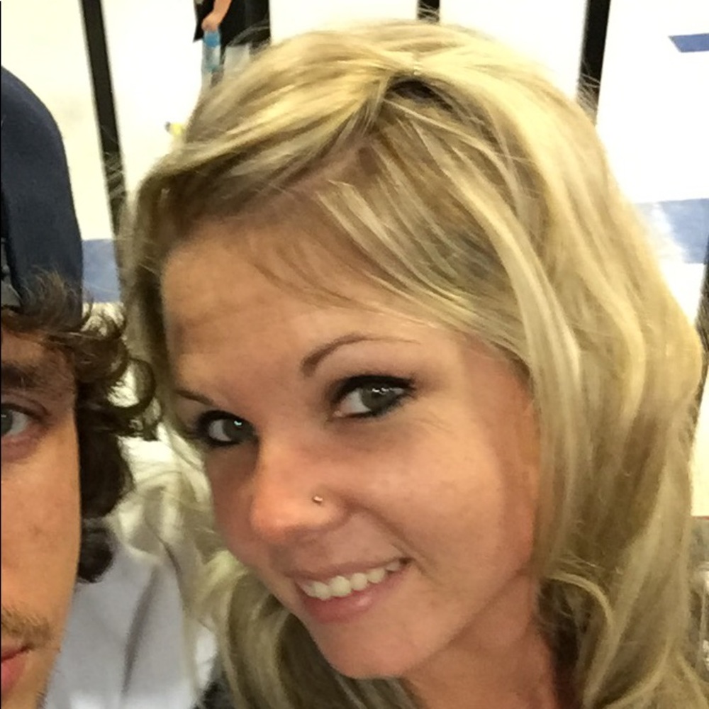 Meet your Posher, Courtney